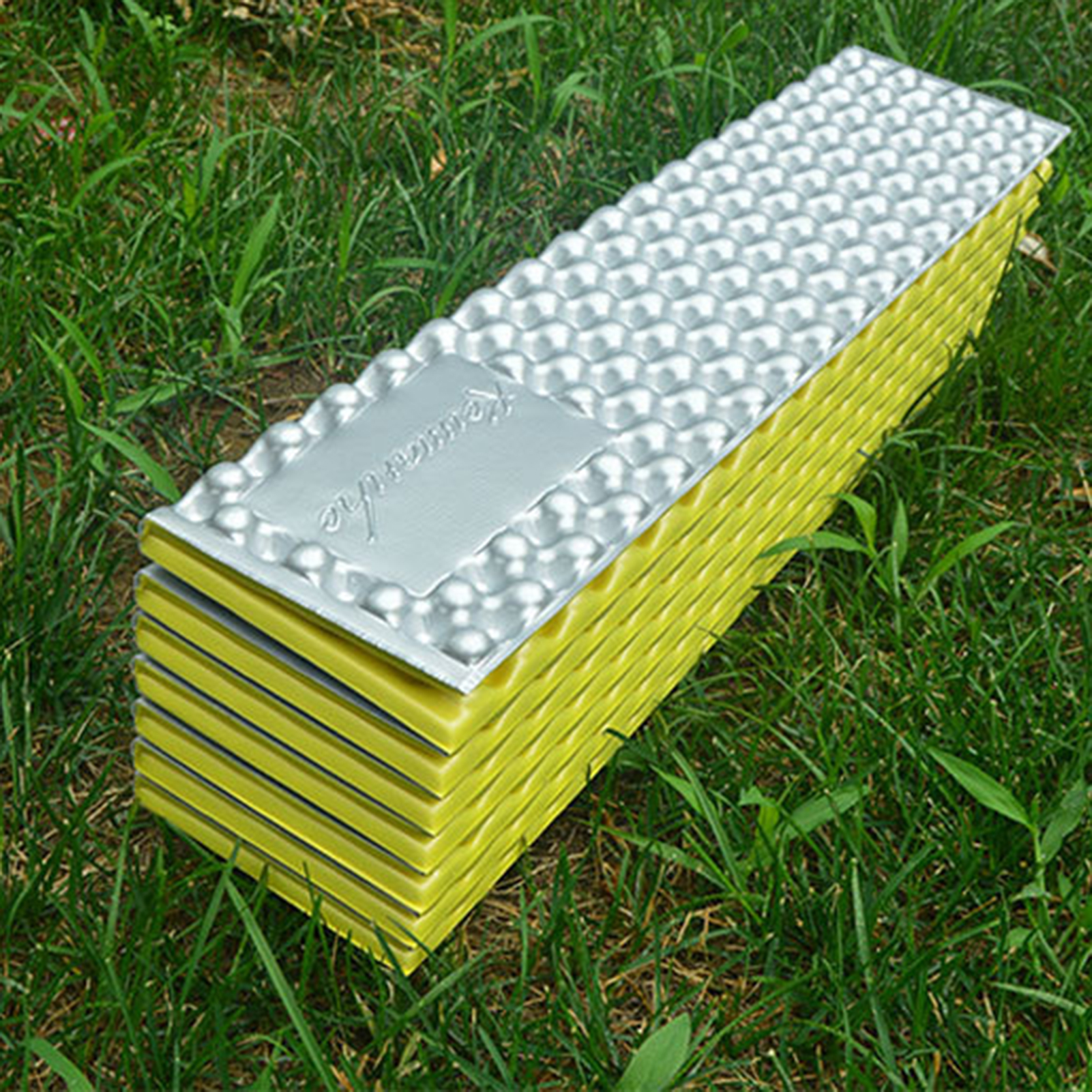Cdar Ultralight Sleeping Pad Moisture-Proof Thick Foldable Sleeping Bed Camping Beach Mat for Hiking